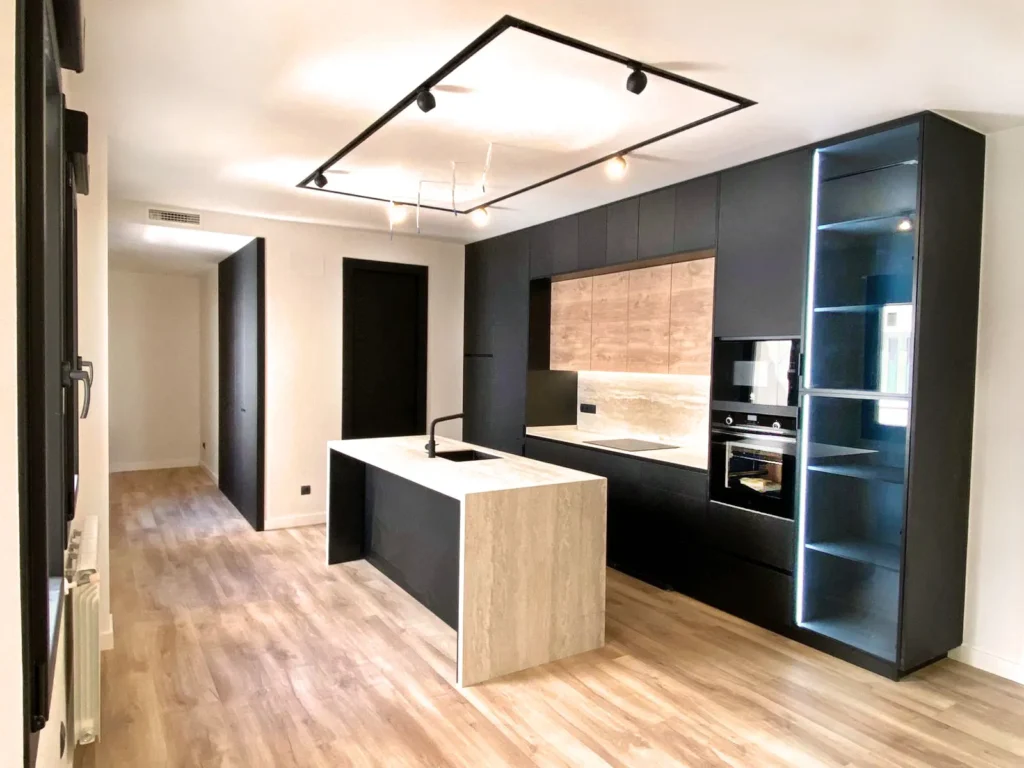 cocina negra con isla torrejon