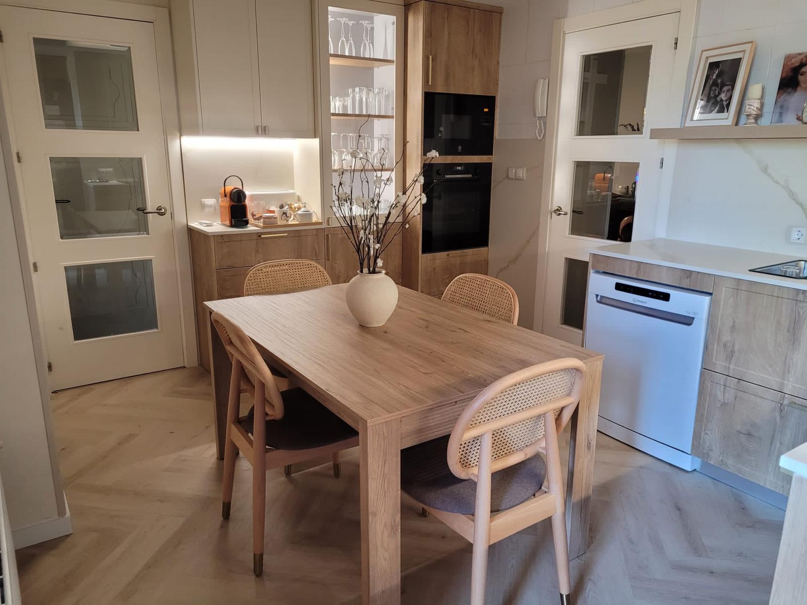 Cómo elegir la distribución perfecta para tu cocina a medida Cómo elegir la distribución perfecta para tu cocina a medida