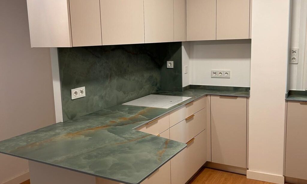 Cocinas abiertas vs cerradas cuál elegir